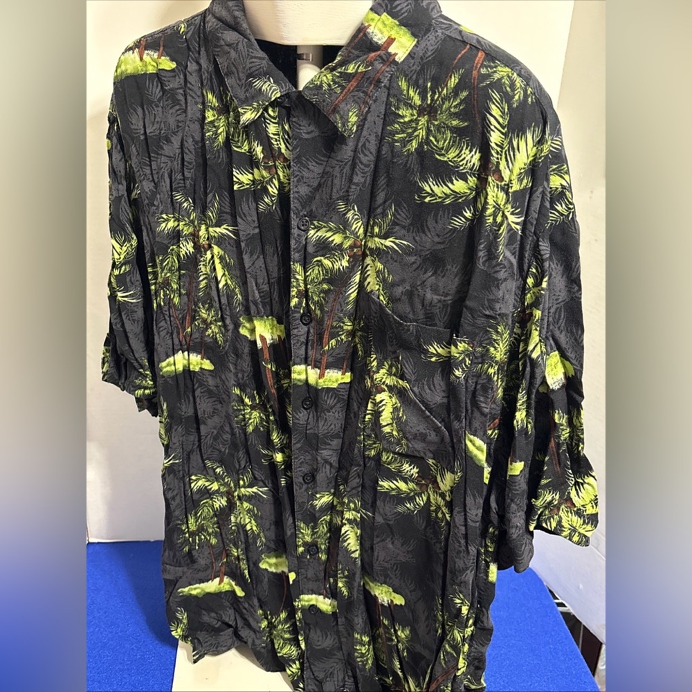 Men’s 2XL Button Front Shirt